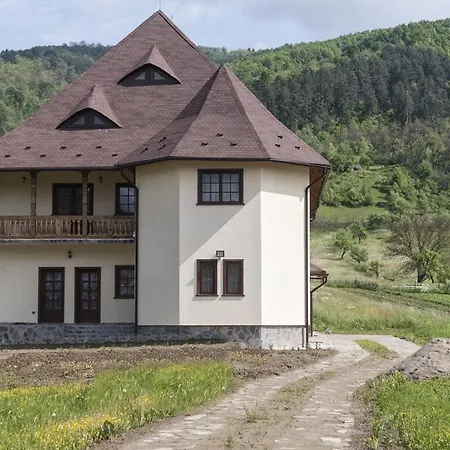 Pensiunea Sanziene Strîmtura